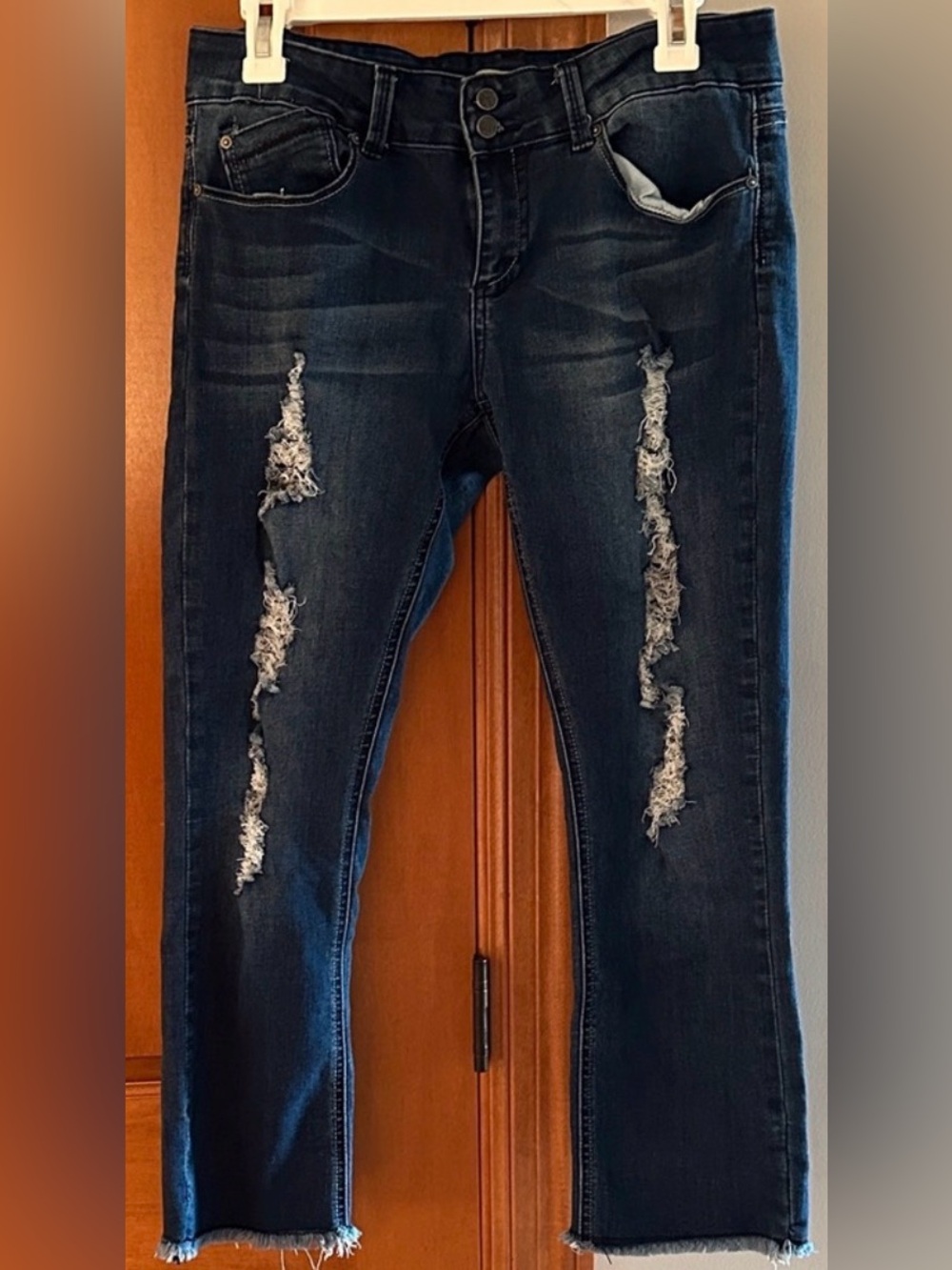 Indigo Rein Dark Wash Distressed Skinny Jeans Raw Hem Double Button Size 11